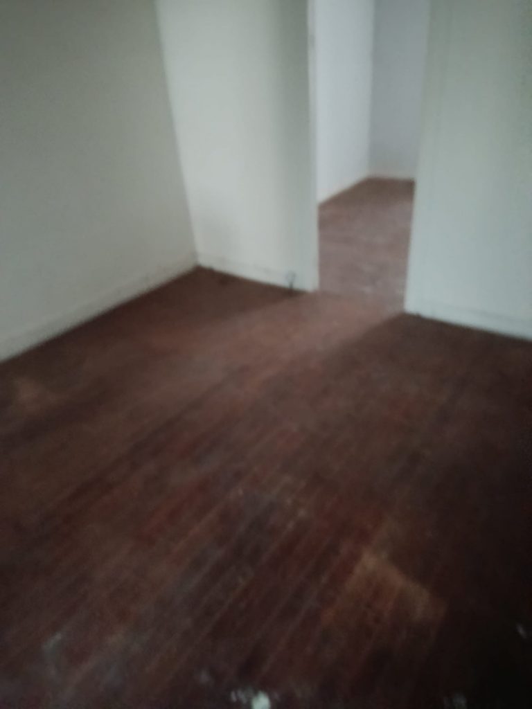 Chambre entièrement vidée après un débarras de maison à Bordeaux en Gironde